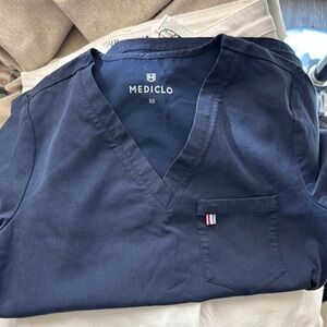 New Mediclo Navy Blue Scrub Top XS